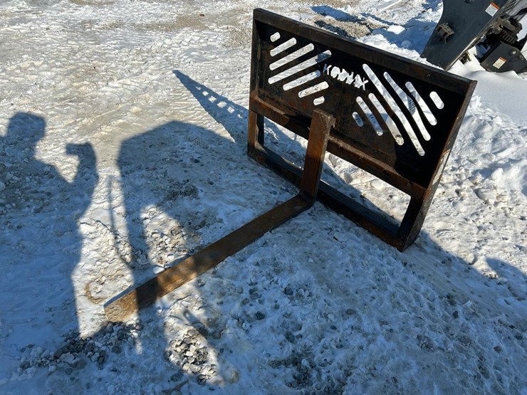 kodiak-46”-skid-steer-pallet-forks-image-2