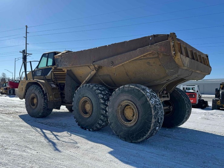 2007-caterpillar-740-image-3