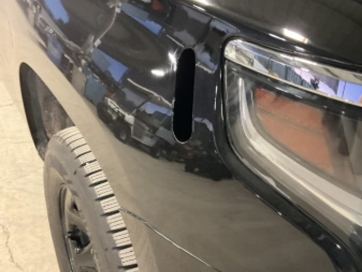 2015-chevrolet-tahoe-image-29