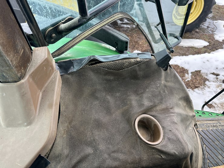 2004-john-deere-8420-image-52