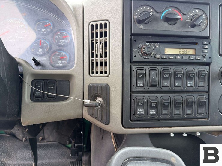 2012-international-workstar-7500-image-73