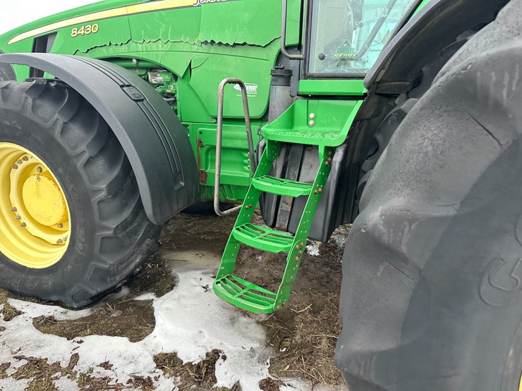 2008-john-deere-8430-image-19