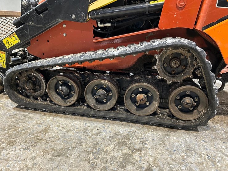 2019-ditch-witch-sk800-image-15