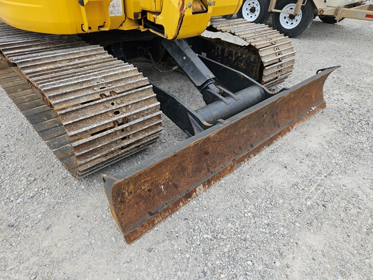 2022-komatsu-pc88mr-11-image-25