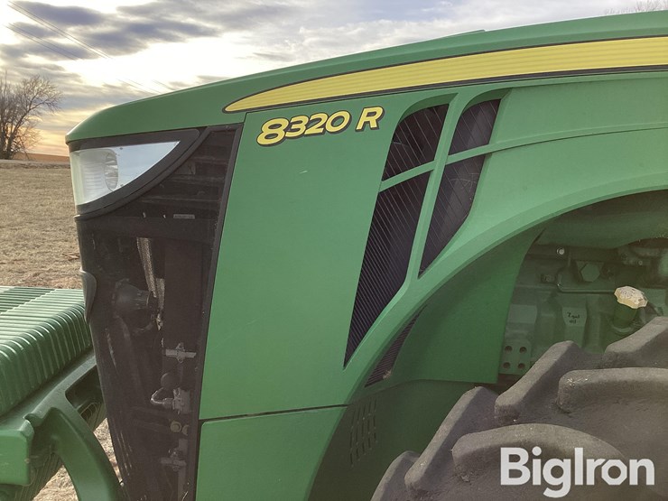2015-john-deere-8320r-image-14