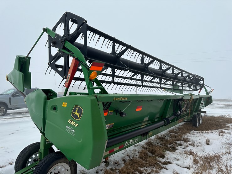 2015-john-deere-635f-image-1
