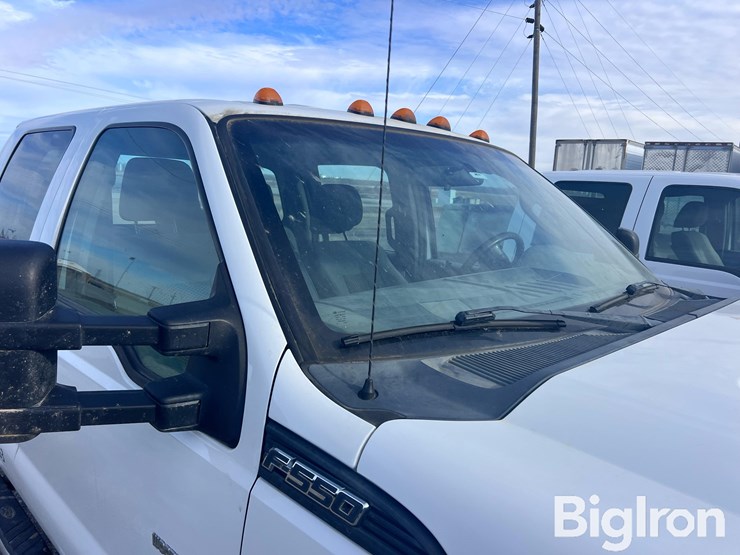 2015-ford-f550-image-19