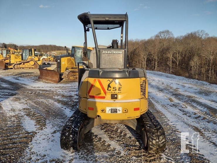 2013-deere-35d-image-4