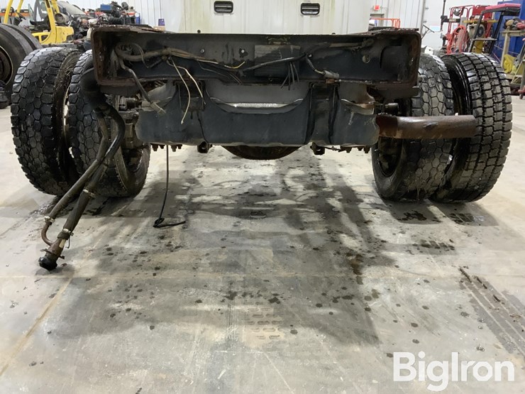 2014-ford-f550-image-19