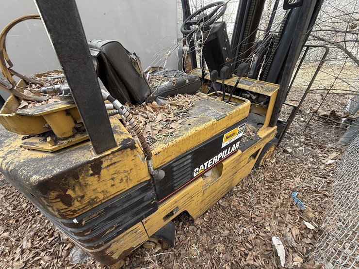1993-caterpillar-t40b-image-7