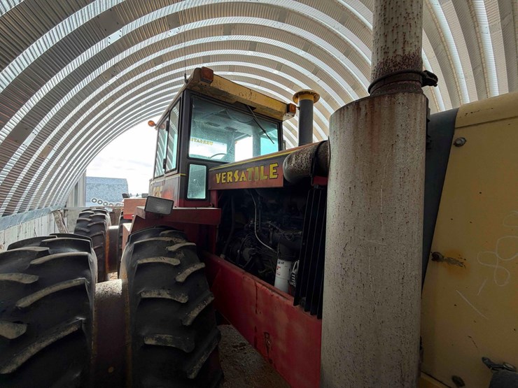 1979-versatile-835-image-10