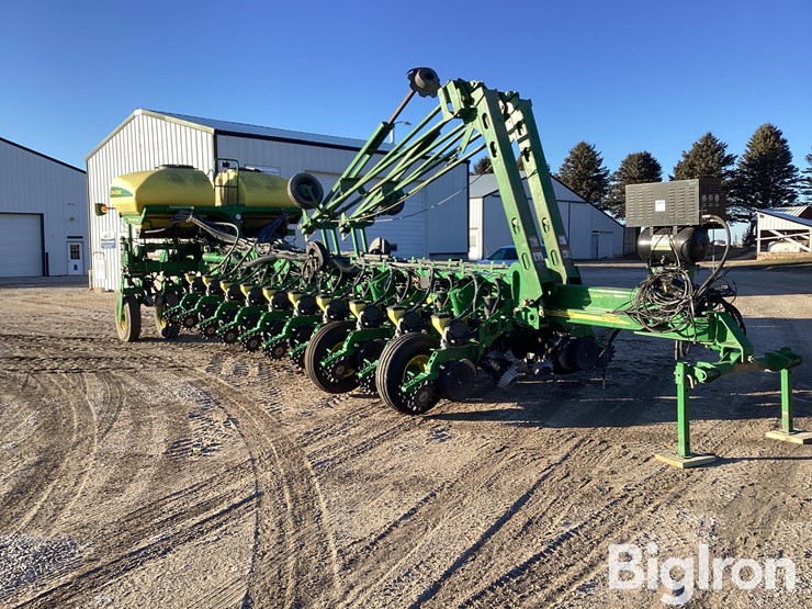 2006-john-deere-1770nt-image-3