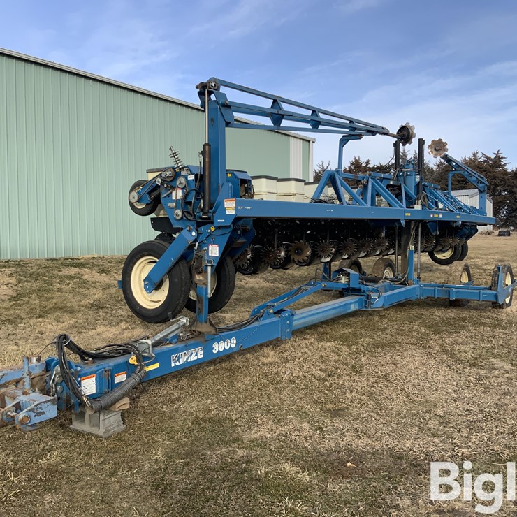 2005 KINZE 3600