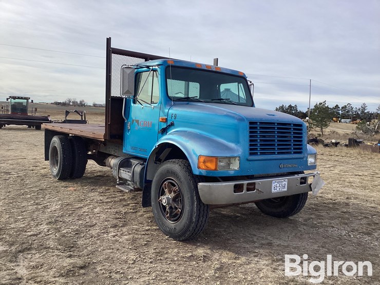 1992-international-4700-image-3