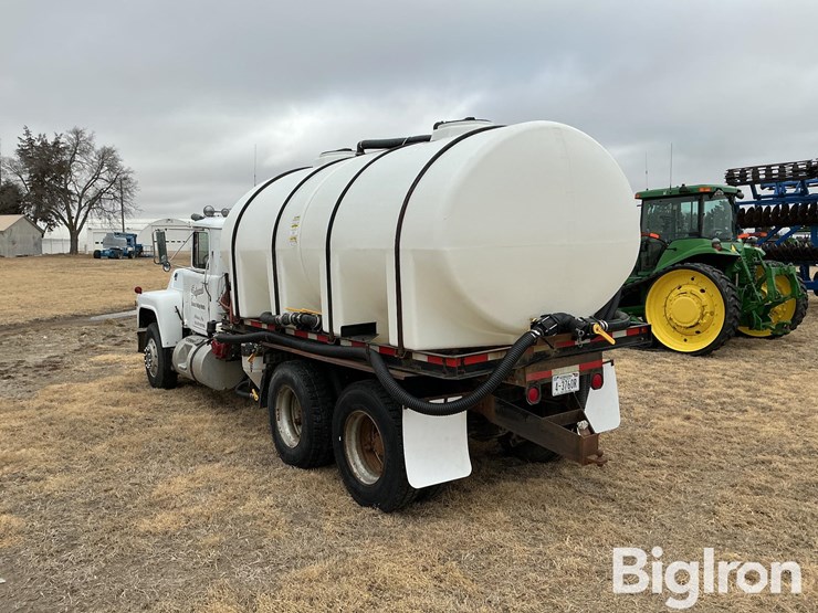 1985-mack-r688st-image-7