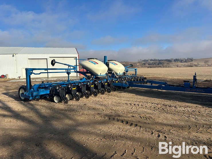 2017-kinze-3660-image-10