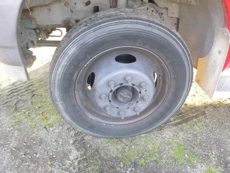 2003-ford-f550-image-31