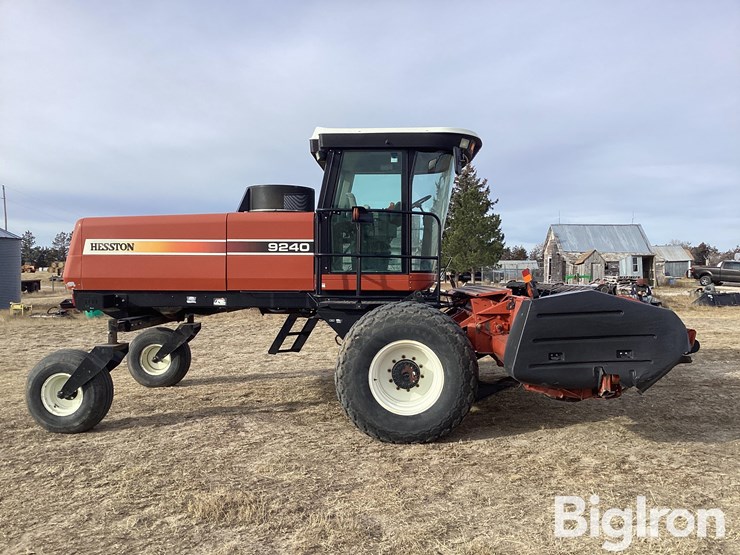 2005-hesston-9240-image-4