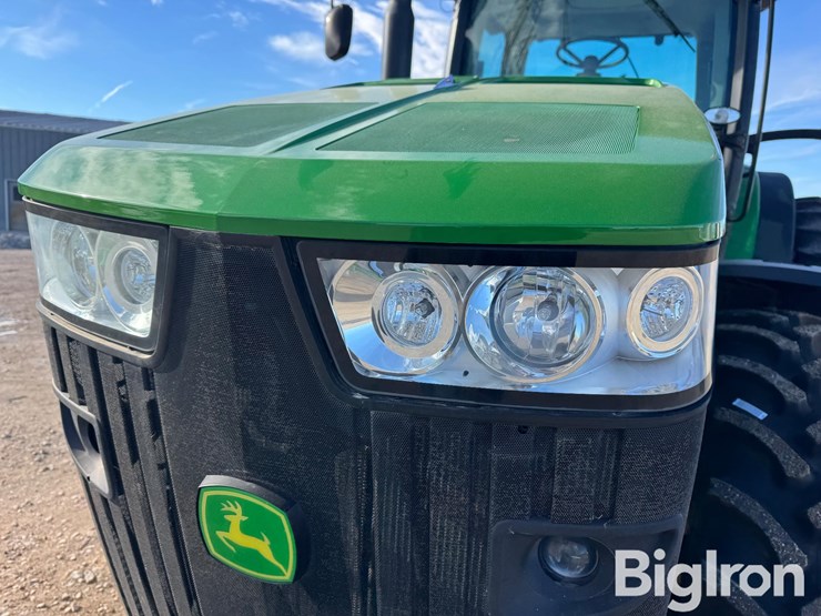 2012-john-deere-8285r-image-11