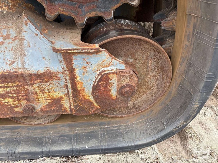 2016-takeuchi-tl10v2-image-32