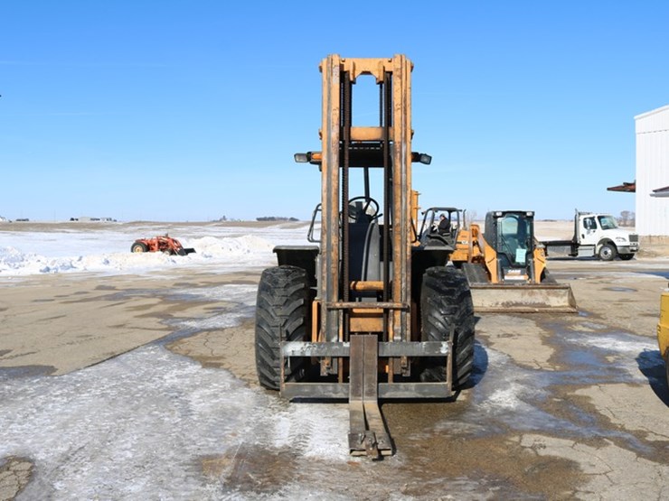 2006-case-586g-image-6