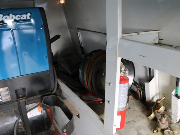 2016-chevrolet-3500-image-15