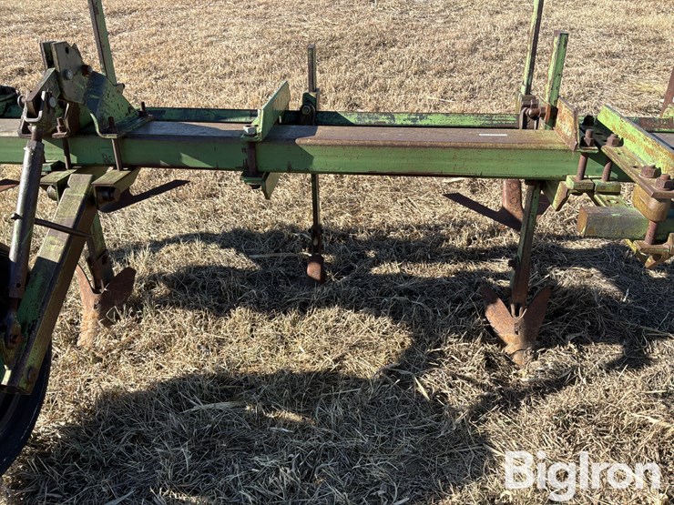 john-deere-3-pt-cultivator/ditcher-image-12