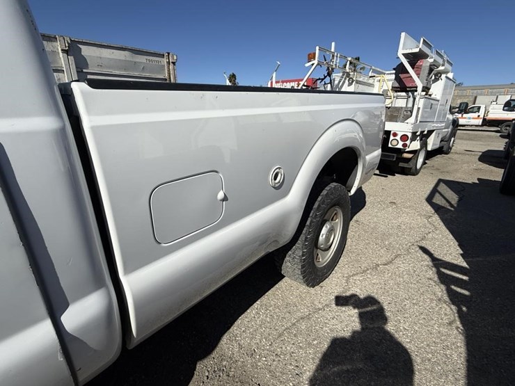 2005-ford-f250-image-24