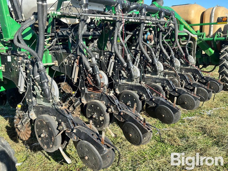 great-plains-yp1225a-24tr-image-16