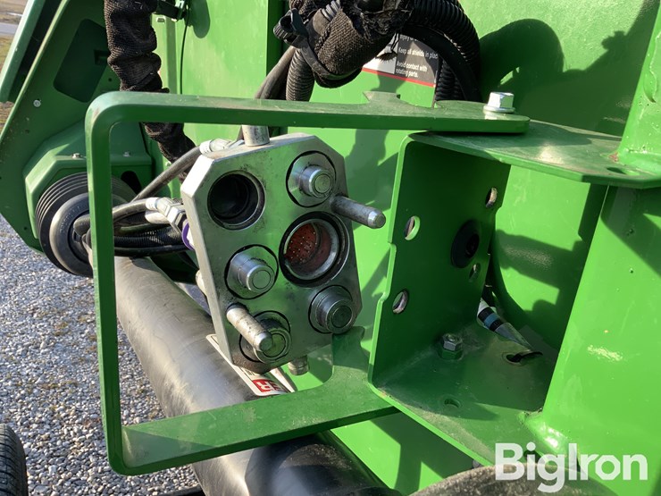 2020-john-deere-708c-image-10