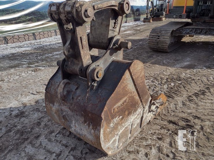 2019-volvo-ec140el-image-17