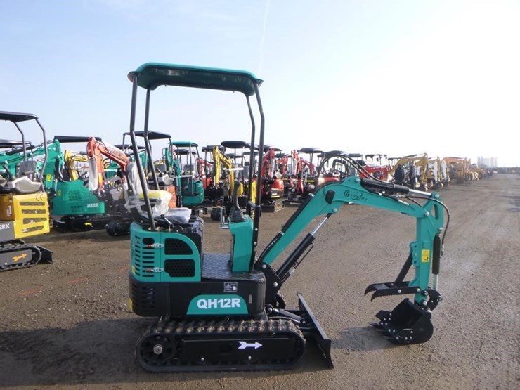 agt-qh12r-hydraulic-excavator-image-7