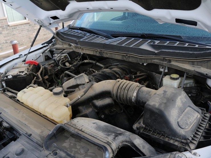 2022-ford-f150-image-15