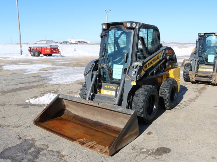 new-holland-l318-image-7