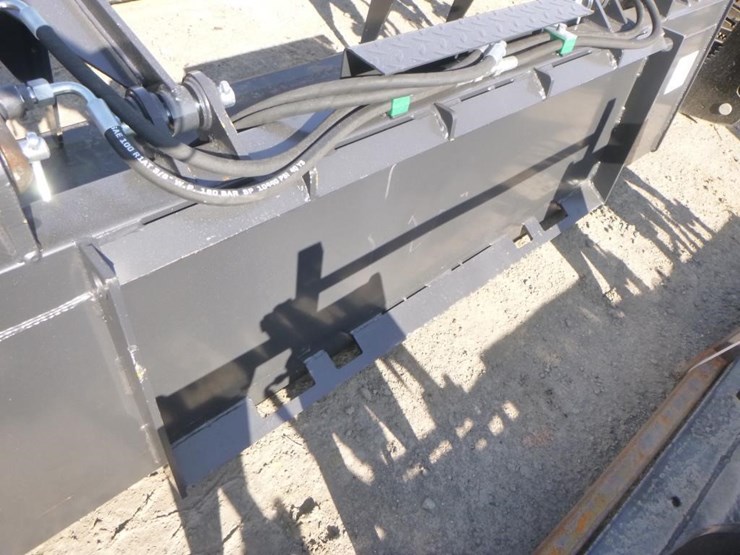 jct-83"-skid-steer-grapple-bucket-image-5