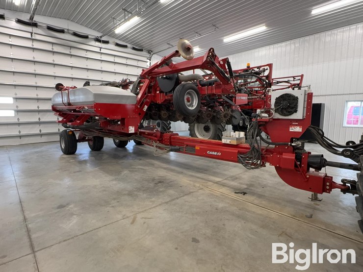 2012-case-ih-1240-image-12