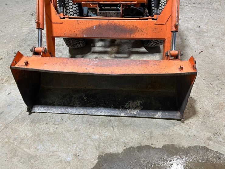 kubota-b8200-image-9