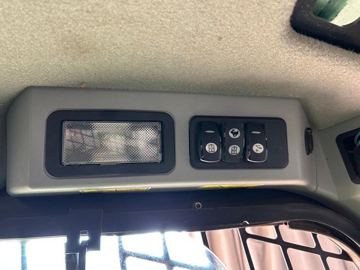 2019-caterpillar-299d2-xhp-image-20