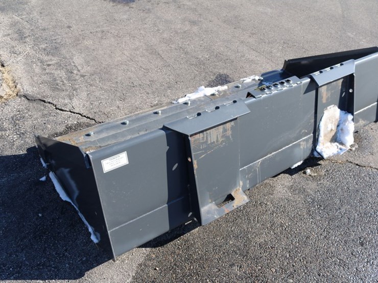 new-holland-78-image-3