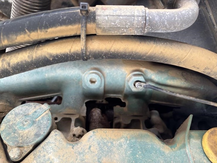 2012-volvo-l30b-image-42