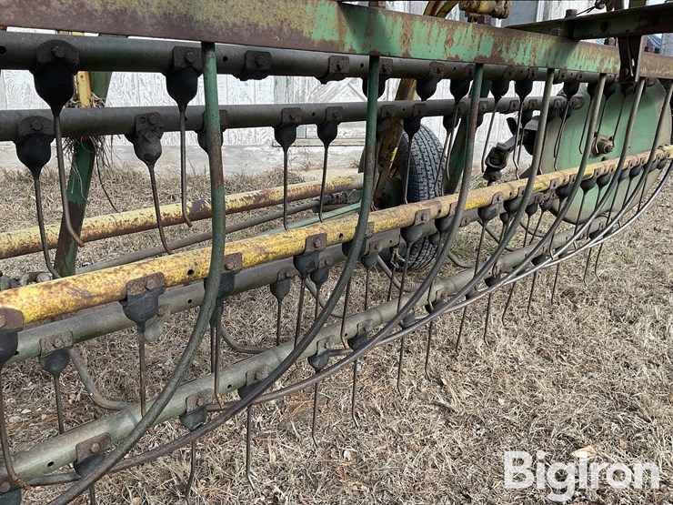 john-deere-640-image-12