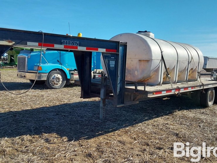 1998-titan-trailer-image-3