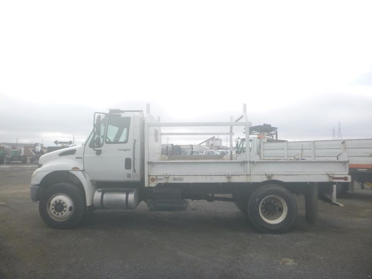 2012-international-durastar-4400-image-5