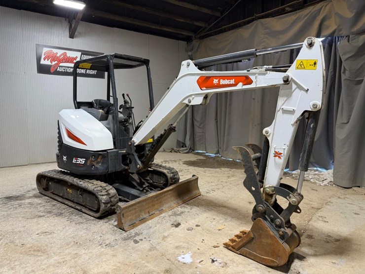 2023-bobcat-e35-image-7
