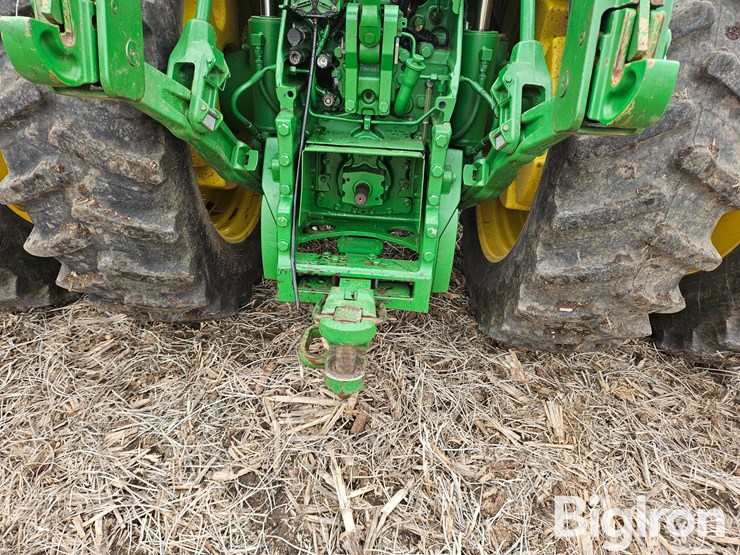 2014-john-deere-8345r-image-11