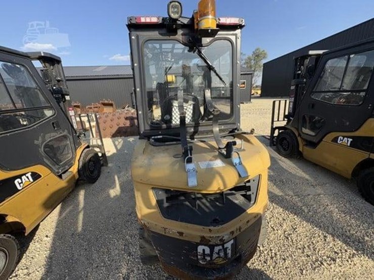 2020-caterpillar-gp30n-image-4