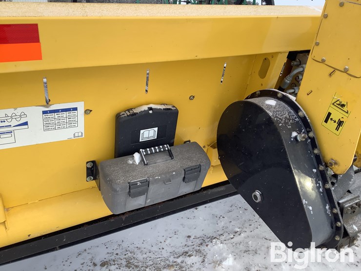 2014-new-holland-880cf-30-image-15