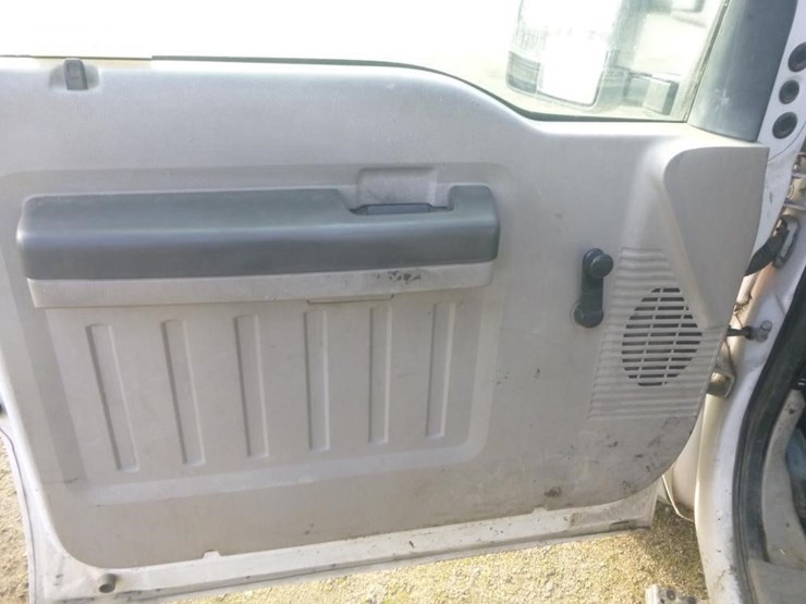 2008-ford-f550-image-24