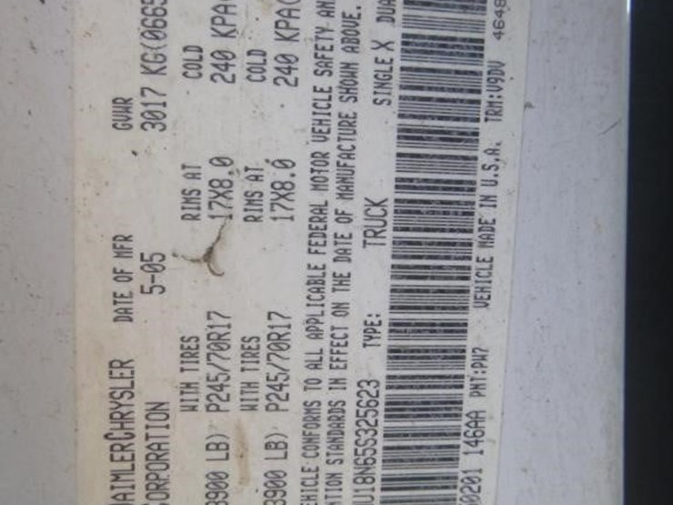 2005-dodge-1500-image-15