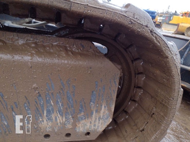 2014-hitachi-zx35u-image-40